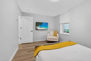 Aurora Haven 2BR Napanee by Instant Suites - Image 2