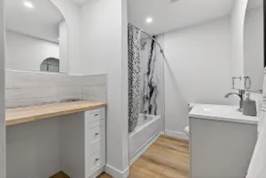 Aurora Haven 2BR Napanee by Instant Suites - Image 5