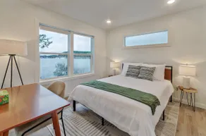 Scenic New Waterfront Cabin on Hammersley Inlet - Image 3