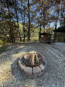 Pine Oaks Cabin includes Fun Guest Pole Barn. - Image 5
