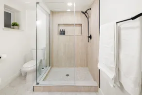 Spacious 1BR near stadium, Highlands Sq, & Sloan's - Image 3