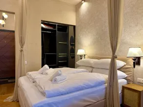 Cosher | Premium Location • Boutique Stay • Design - Image 3