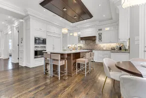 Stylish 3BR Stay • Fireplace • 2 Parking Spots - Image 3
