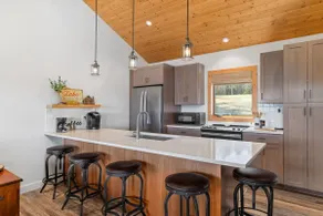 Longview lake cabin - Image 4