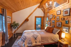 Gus's Log Cabin - Forest Haven with Sauna - Image 5