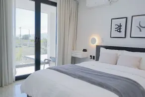 Spacious Family Home, 24/7 Security | 6 Guests - Image 3
