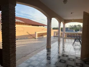 Entire house with pool and barbecue area - Image 3