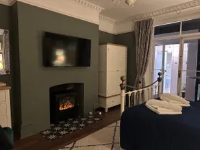 The Garden Flat - Newly Refurbished Throughout - Image 5