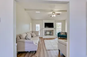 Comfortable Entire Home - Image 4