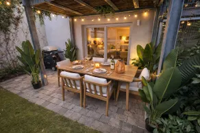 Garden apartment/terrace/3 bedrooms/85” TV/Arcade - Image 2