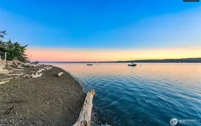 Camano Island Retreat - Image 3