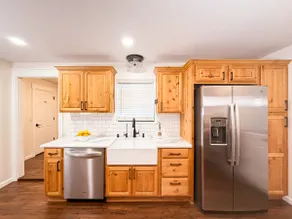 Modern 2BR • Sleeps 6 • Family + Work Ready - Image 2