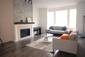 Modern 3 bedroom duplex home in Langley - Image 2