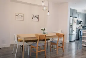 Modern 3 bedroom duplex home in Langley - Image 5