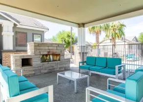 Lakeside Villa Apt • Dog Park • WiFi • Laundry - Image 5