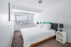 550m to Beach, SPA and Large Backyard , Sleep 9 - Image 5