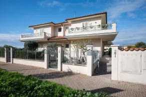 NEW Casa Florentia - Image 2