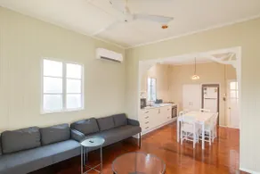 Golden Gympie Family Getaway-pet friendly - Image 5