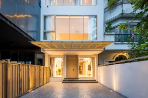 Spacious 4BR Muji Home with Loft Pool in Ekkamai - Image 5