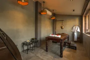 StayVista at The Birdwood Estate with Gym and Pool - Image 4