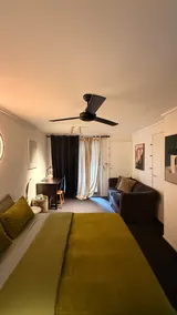 Private guest suite with own entrance in Fitzroy - Image 4