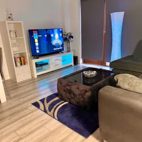 1BR Central Belfast Nest - Image 4