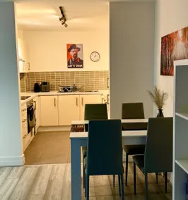 1BR Central Belfast Nest - Image 2