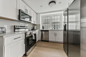 3BR Home w/ Private Movie Theater • Free Parking - Image 3