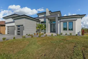 Gulf-Access Canal front Villa with Heated Pool/SPA - Image 2
