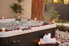 Finchwood House: Pudding's Home Spa BBQ Pool table - Image 4