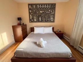 Relax & Recharge: Modern 1BR w/AC, W/D & Parking - Image 3