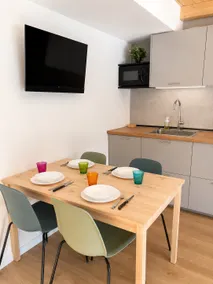 Sveva apartment sleeps 4 near the ski slopes - Image 2