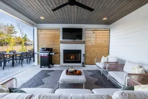 The City Peach-Pool/Hot Tub/Game Room - Image 4