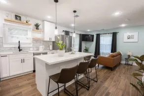 Modern 5BR • Near NRG • Free Parking - Image 4