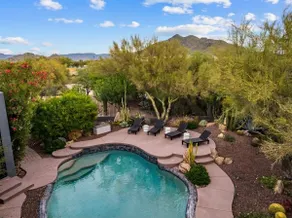 1-Acre Private Resort Pickleball Sauna Pool Yoga - Image 5