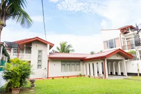 Luxury 4-Bed Room Home in Colombo Proximity - Image 3