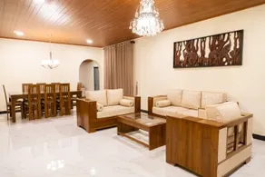 Luxury 4-Bed Room Home in Colombo Proximity - Image 4