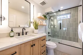 Designer Centennial Home | 2 Living Rms + King Bds - Image 4