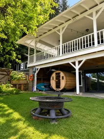 Cain Lakehouse with Outdoor Sauna - Image 2