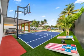 Luxury Lakeview w/Basketball/Golf/Games & Pool_Spa - Image 5