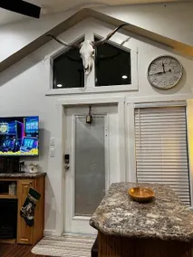 The Dog House (tiny house perfect for him or her) - Image 4