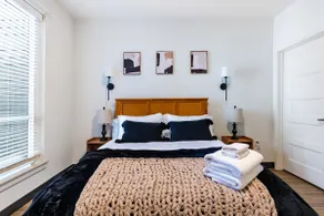 Walk to Busch Stadium, Free Parking, Designer Apt - Image 3