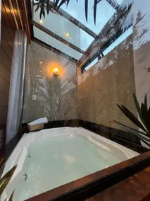 Romantic Chalet with Hot Tub | Tubarão - Self Check-in - Image 3