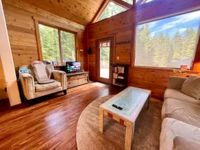 Enchanting Cozy Cabin - Image 4