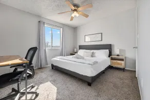 Quiet Private Suite • Free Parking + Fast WiFi - Image 5