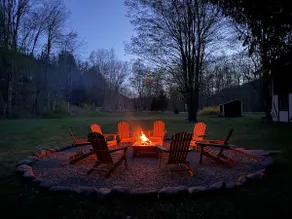 The Upstairs: Catskills Dog-Friendly Getaway - Image 2