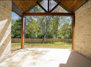 Hallsville Hideout - Image 3