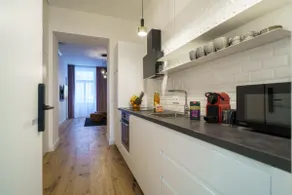 Vibrant & Radiant Oasis in the Creative 7th District - Image 5