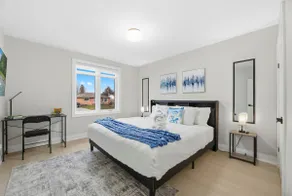 Arctic Escape: Modern & Cozy 3B/1B + Parking, 5G - Image 3