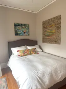 Urban Apartment - Lloyd Flats - Upper Unit #519 - Image 3